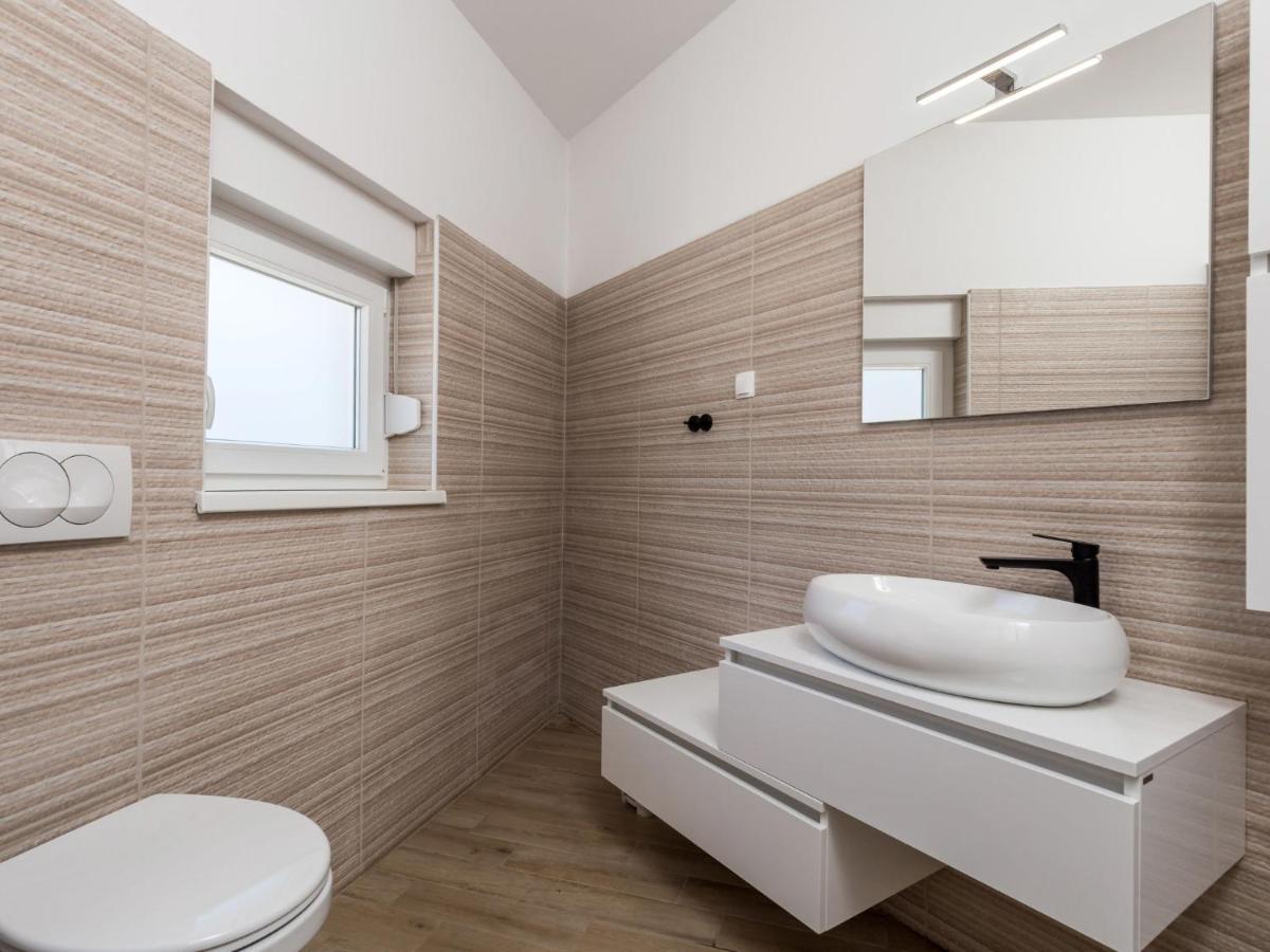 Holiday Home Villa Palma - Krk148 By Interhome Pinezići Exterior foto